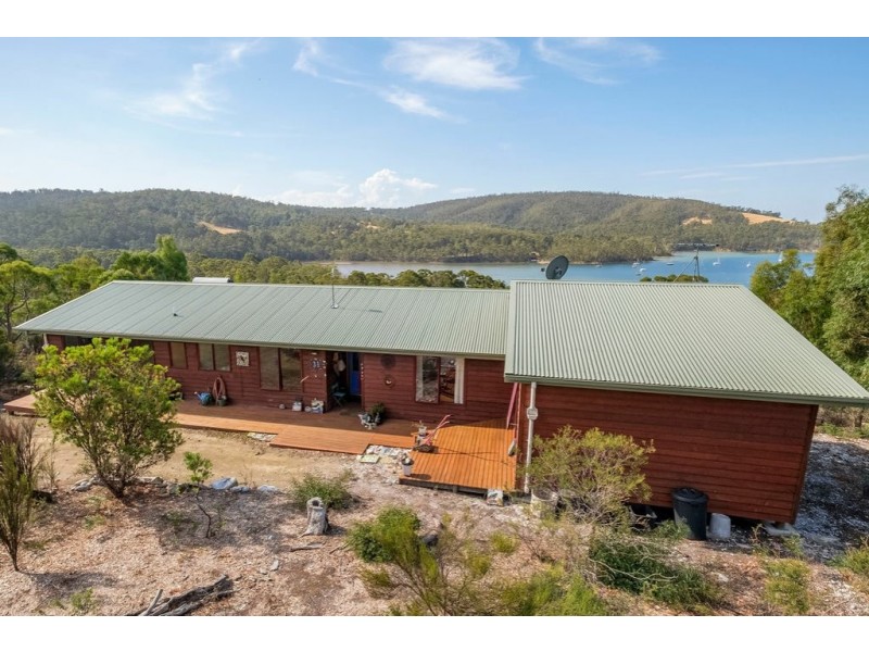 31 Warremar Way, Oyster Cove TAS 7150