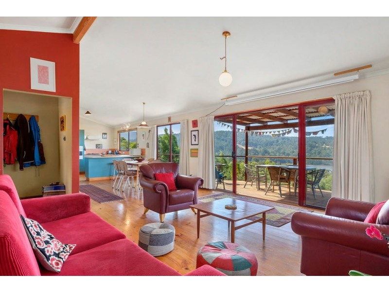 31 Warremar Way, Oyster Cove TAS 7150