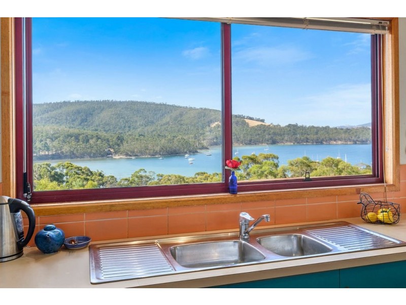 31 Warremar Way, Oyster Cove TAS 7150