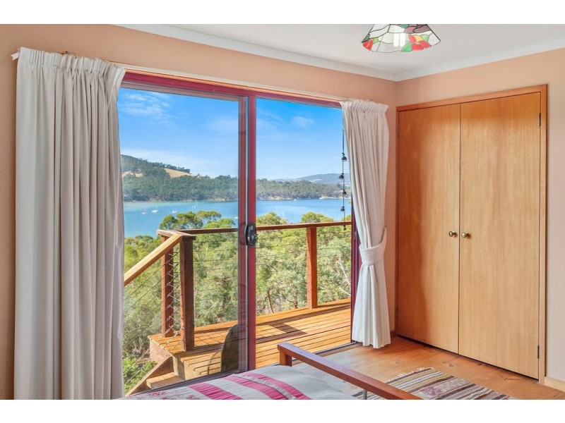 31 Warremar Way, Oyster Cove TAS 7150