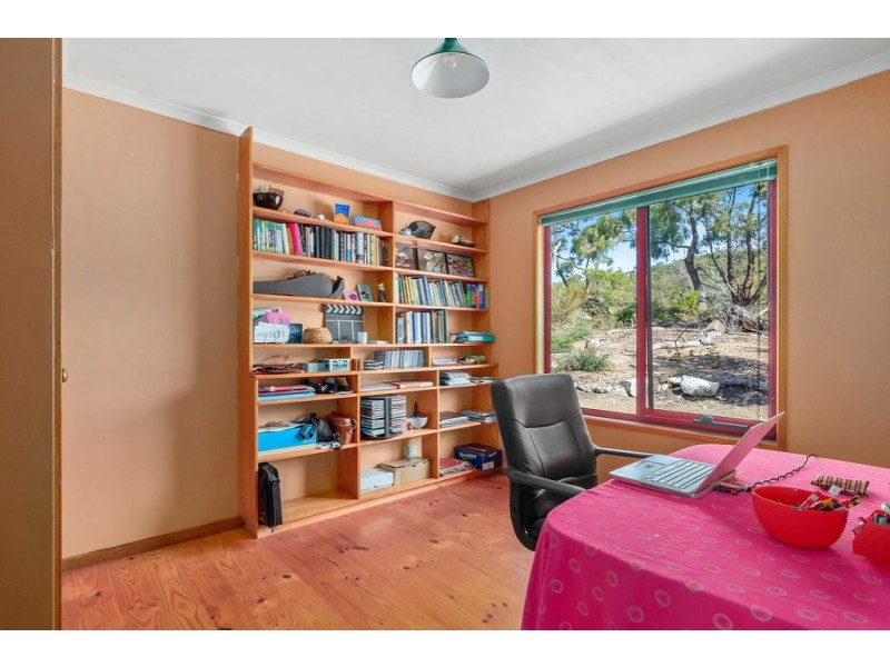 31 Warremar Way, Oyster Cove TAS 7150