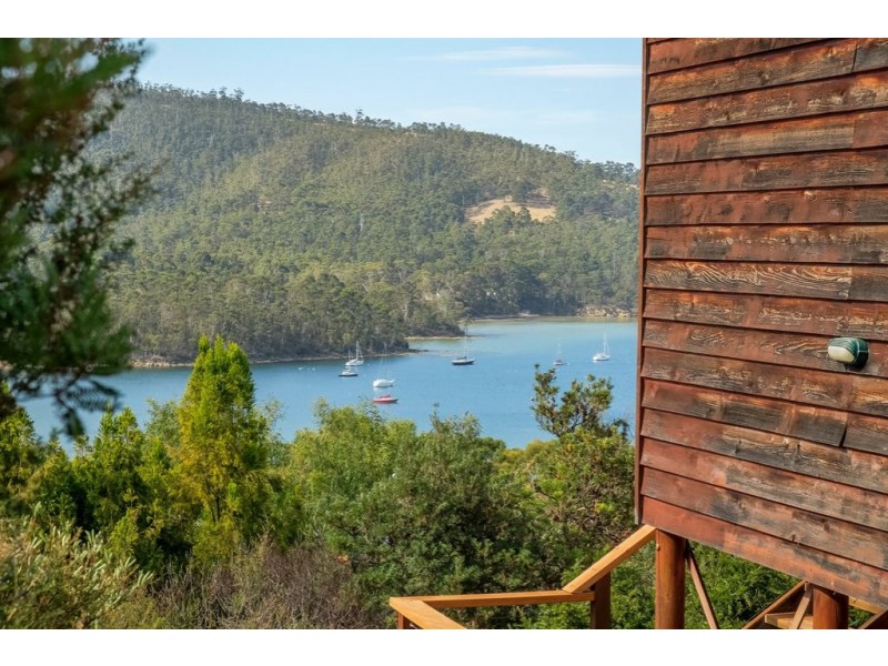 31 Warremar Way, Oyster Cove TAS 7150