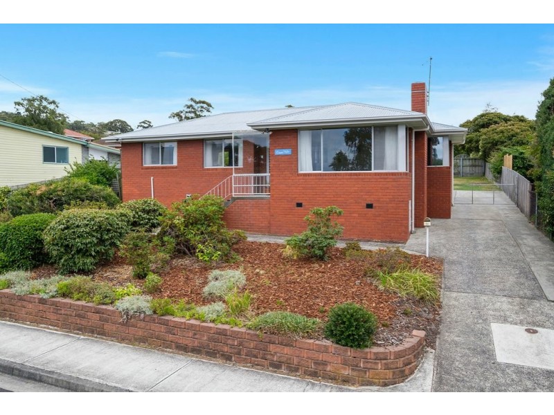 12 Hiern Road, Blackmans Bay TAS 7052