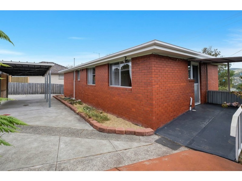 12 Hiern Road, Blackmans Bay TAS 7052