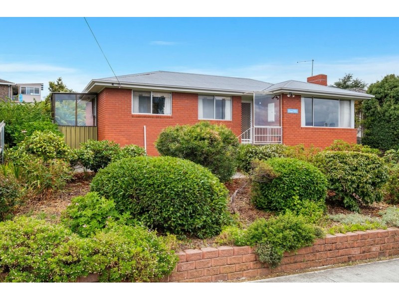 12 Hiern Road, Blackmans Bay TAS 7052