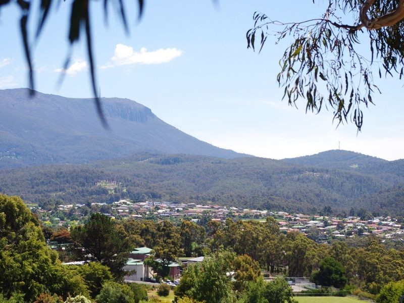 1 Ferguson Court, Kingston TAS 7050