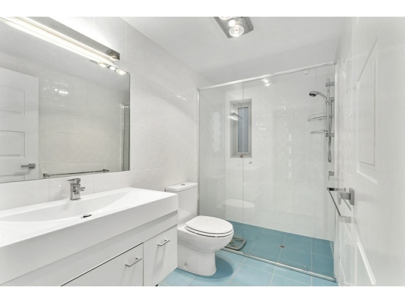 2/16-18 Sandra Drive, Blackmans Bay TAS 7052