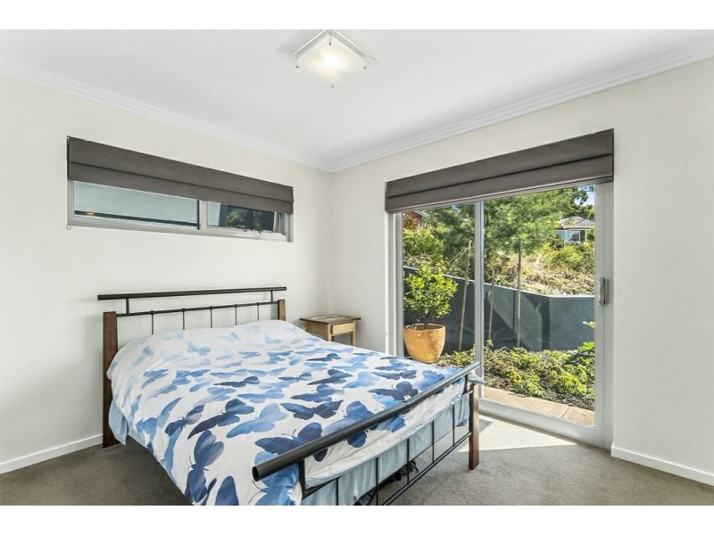 2/16-18 Sandra Drive, Blackmans Bay TAS 7052