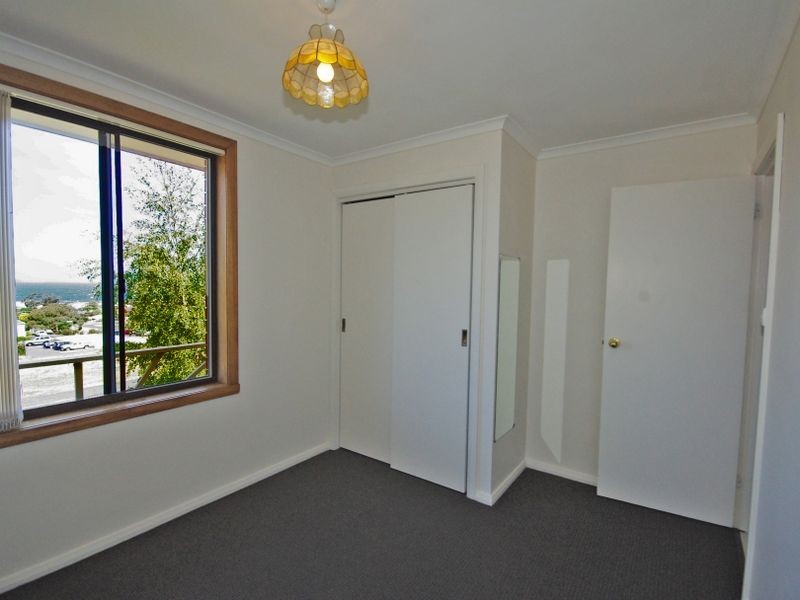 1/10 Opal Drive, Blackmans Bay TAS 7052