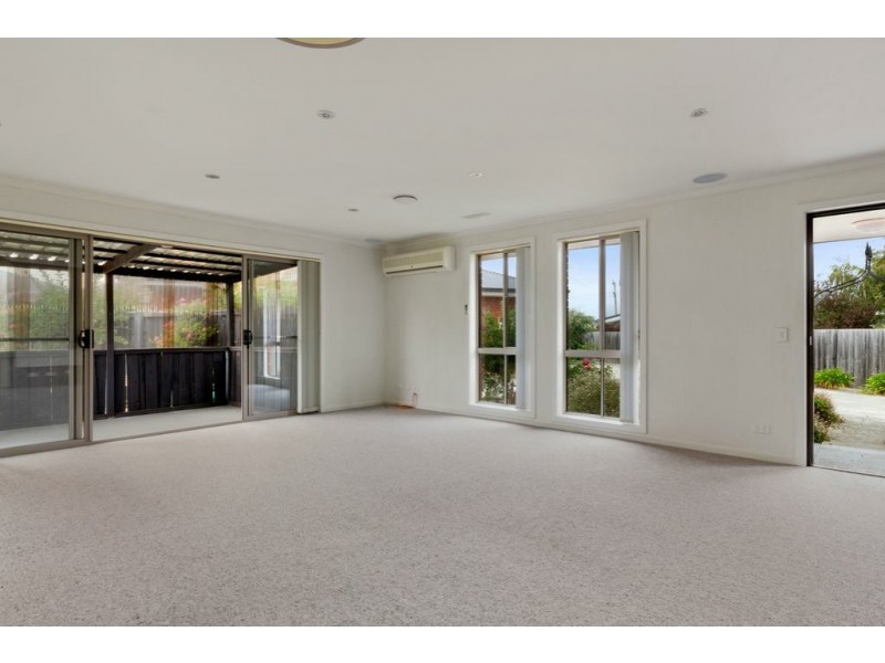 1/15 Bonsai Place, Margate TAS 7054