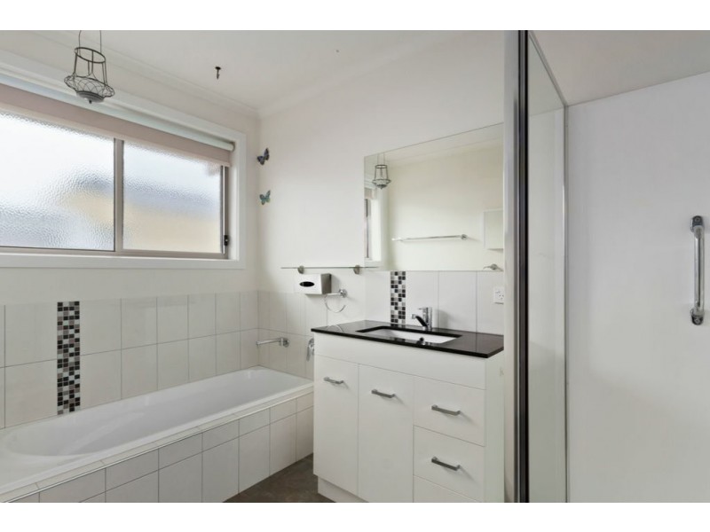 1/15 Bonsai Place, Margate TAS 7054