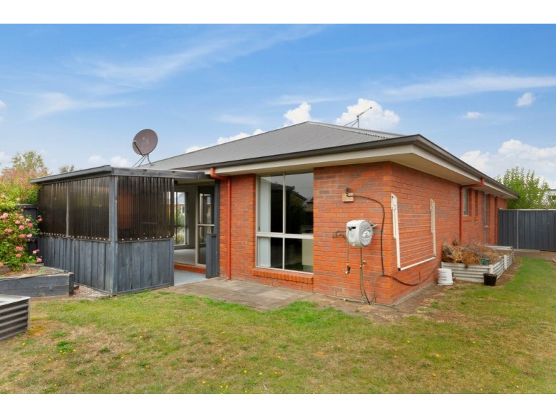 1/15 Bonsai Place, Margate TAS 7054