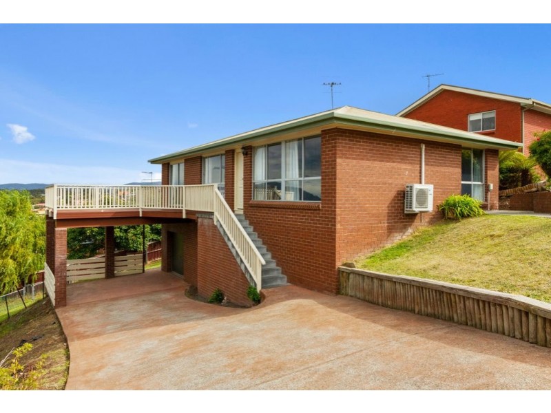 40 Tingira Road, Blackmans Bay TAS 7052