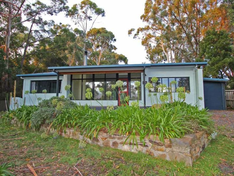 11 Wingara Road, Howden TAS 7054