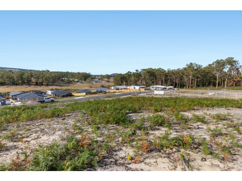 14 Reeves Crescent, Kingston TAS 7050