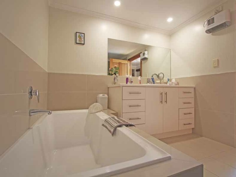 60 Esplanade, Margate TAS 7054