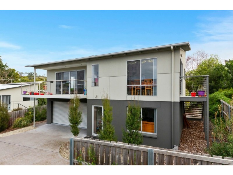 Unit 3/3 Hazell Street, Blackmans Bay TAS 7052