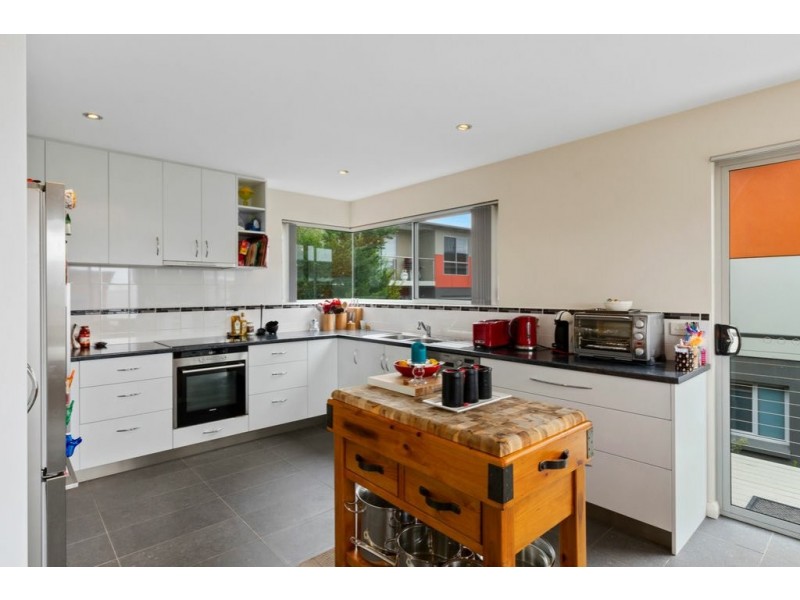 Unit 3/3 Hazell Street, Blackmans Bay TAS 7052