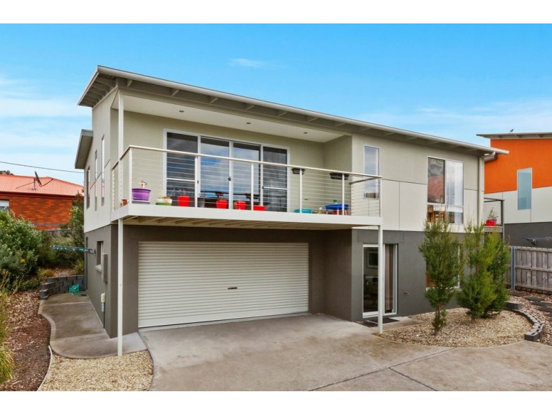 Unit 3/3 Hazell Street, Blackmans Bay TAS 7052