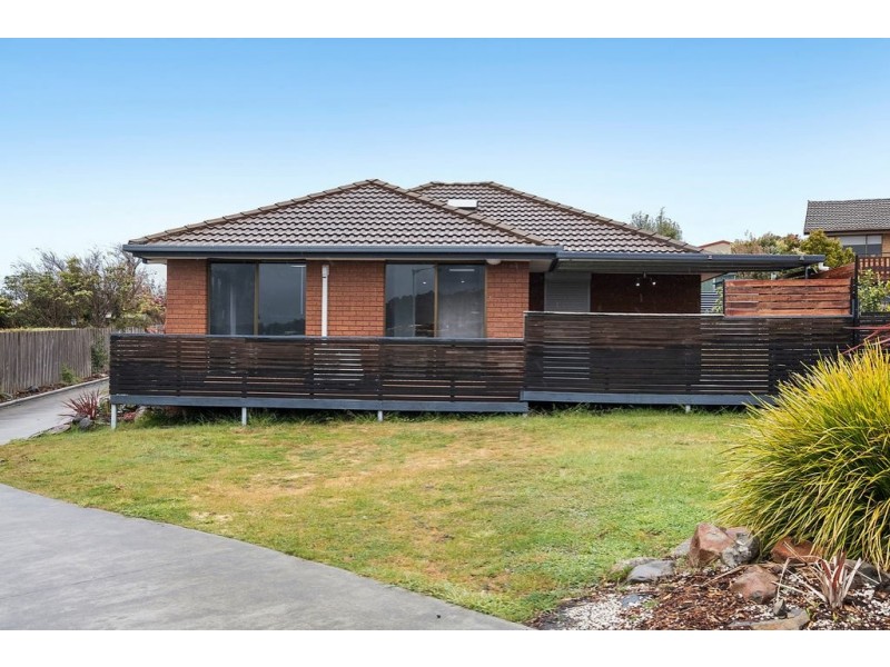 Unit 1/4 The Summit, Blackmans Bay TAS 7052