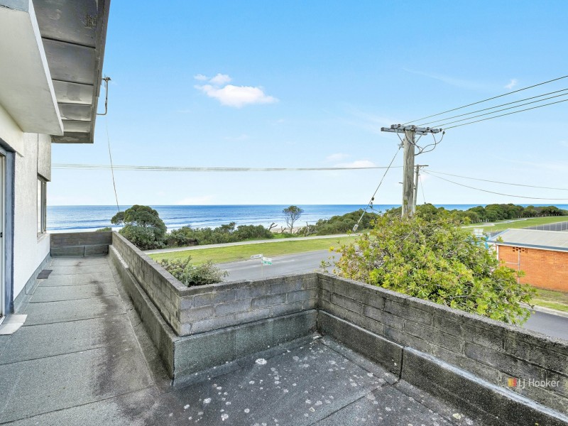 17 Somerset Esplanade, Somerset TAS 7322