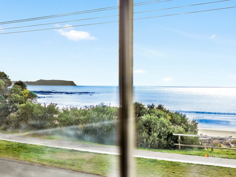 17 Somerset Esplanade, Somerset TAS 7322