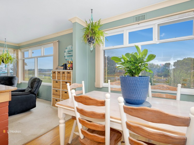 131 Old Bass Highway, Wynyard TAS 7325
