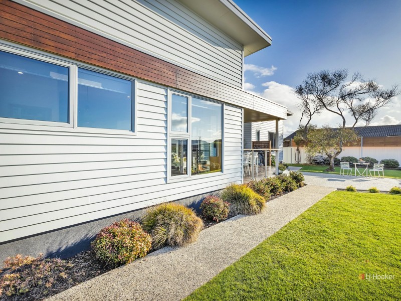 21 Bluewater Crescent, Wynyard TAS 7325