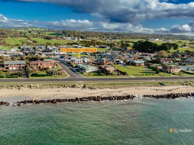 21 Bluewater Crescent, Wynyard TAS 7325