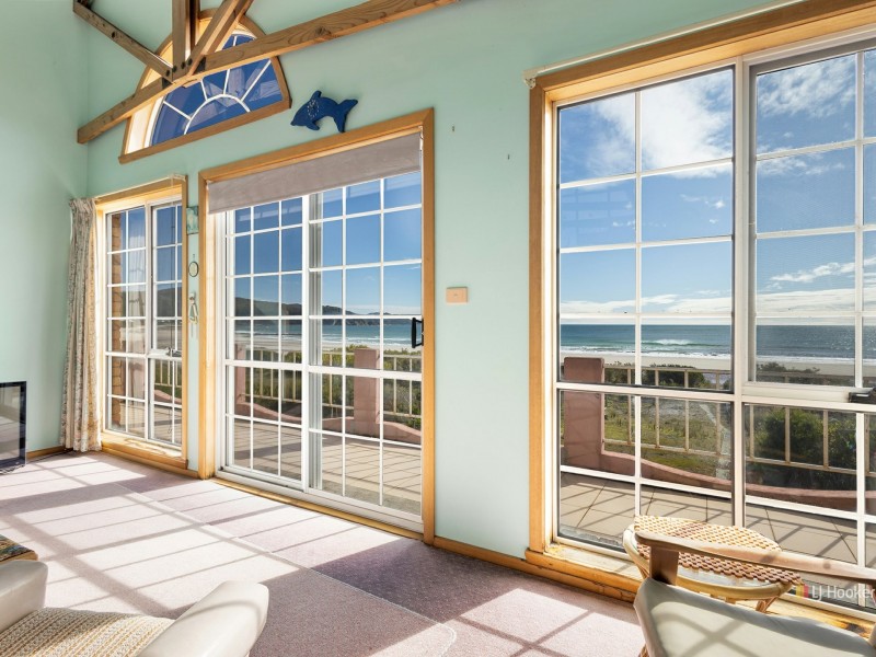 11 East Boulevard, Sisters Beach TAS 7321