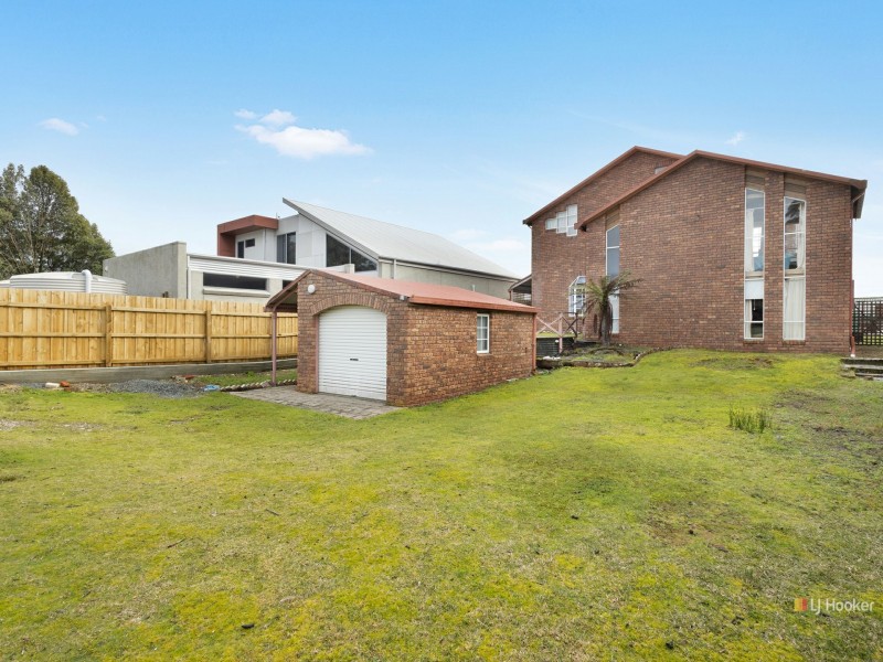 11 East Boulevard, Sisters Beach TAS 7321