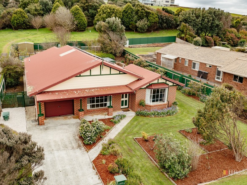 14 Freestone Crescent, Wynyard TAS 7325
