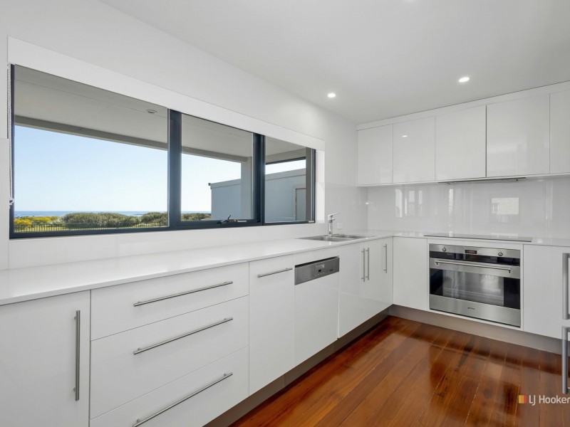 34 Old Bass Highway, Wynyard TAS 7325
