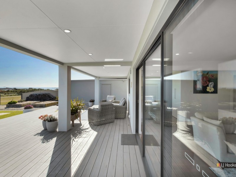34 Old Bass Highway, Wynyard TAS 7325