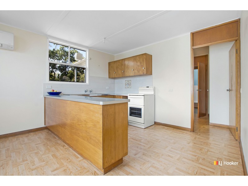 25 Banksia Avenue, Sisters Beach TAS 7321