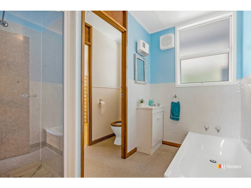 25 Banksia Avenue, Sisters Beach TAS 7321