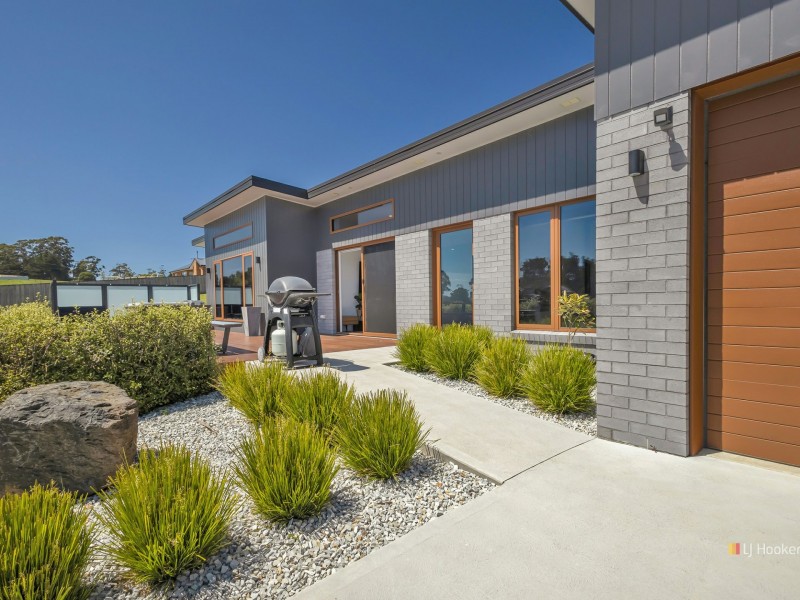 157 Deep Creek Road, Wynyard TAS 7325