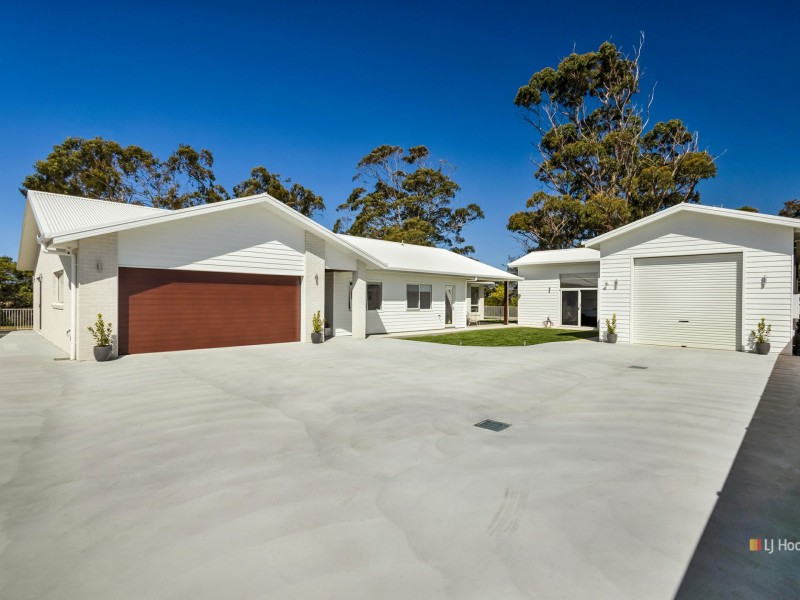 13 Moore Court, Wynyard TAS 7325