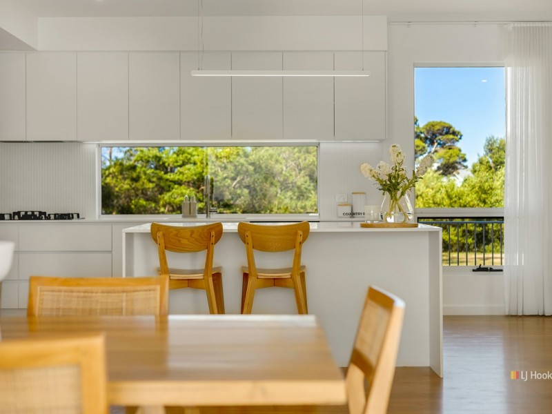 13 Moore Court, Wynyard TAS 7325