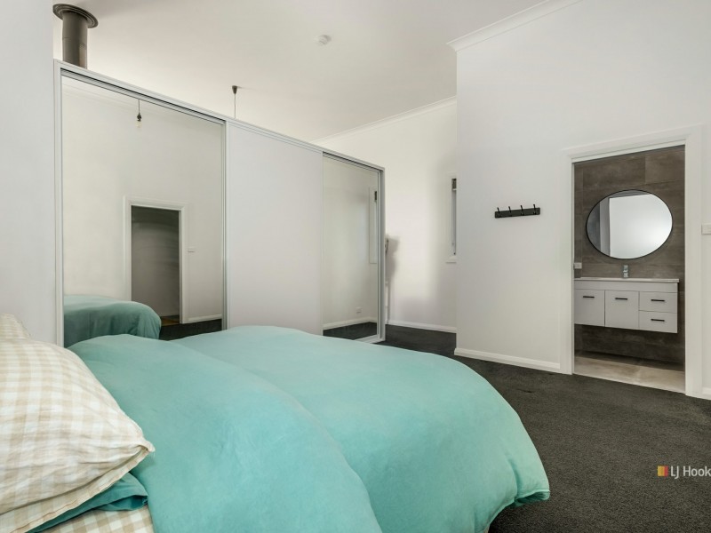 13 Moore Court, Wynyard TAS 7325