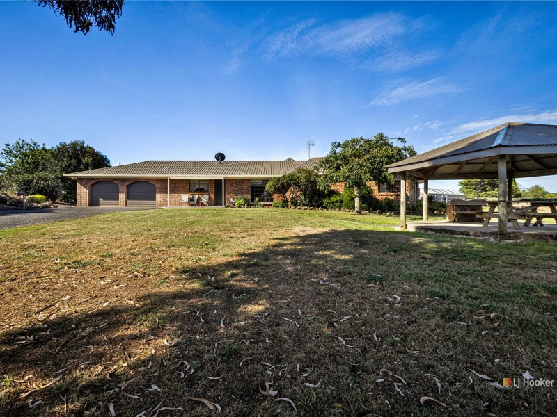 221 Preolenna Road, Flowerdale TAS 7325