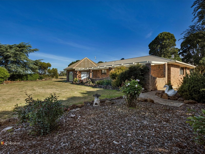 221 Preolenna Road, Flowerdale TAS 7325