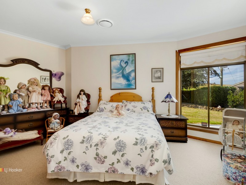 221 Preolenna Road, Flowerdale TAS 7325