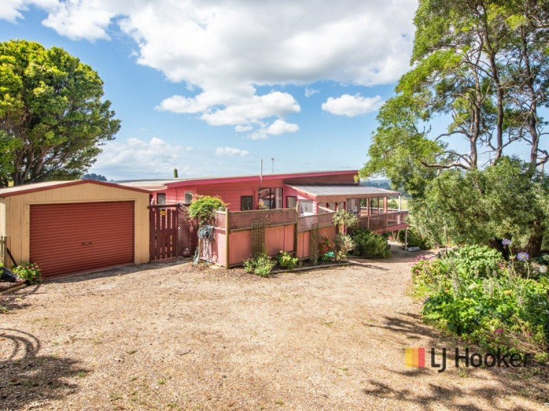 92 Table Cape Road, Wynyard TAS 7325