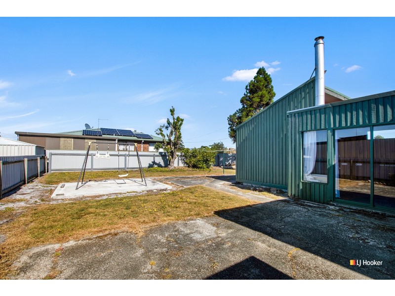 64 Saunders Street, Wynyard TAS 7325
