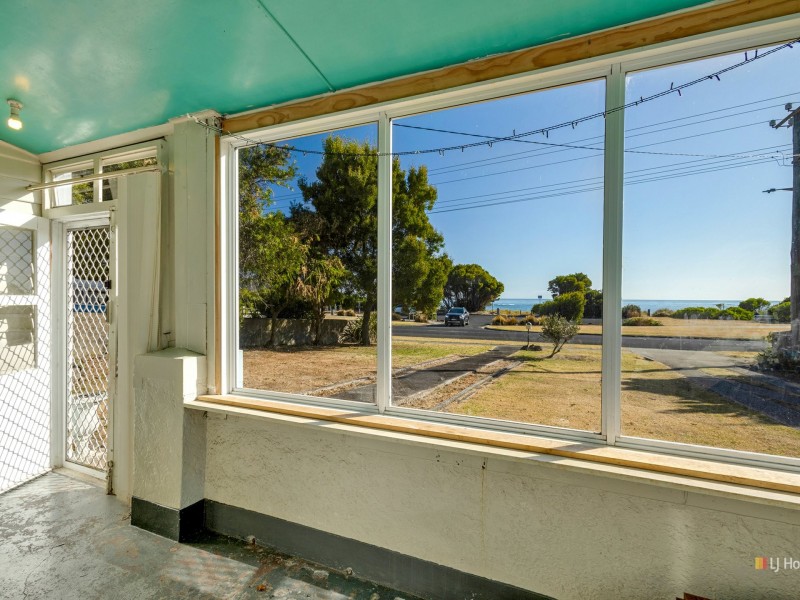 37 Old Bass Highway, Wynyard TAS 7325