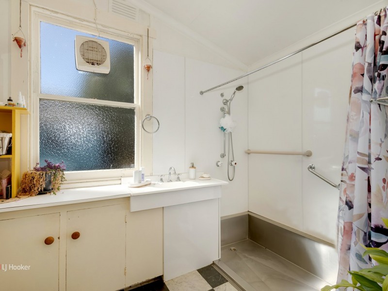 37 Old Bass Highway, Wynyard TAS 7325