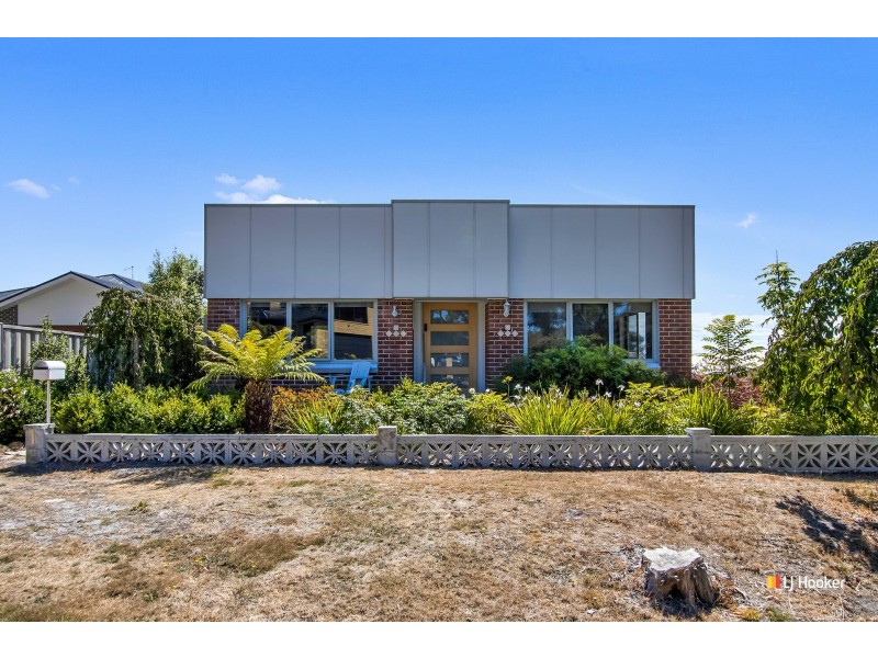 1 Pelissier Street, Somerset TAS 7322