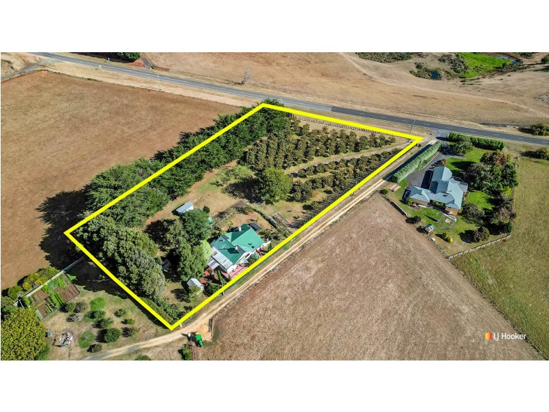 399 Murchison Highway, Somerset TAS 7322
