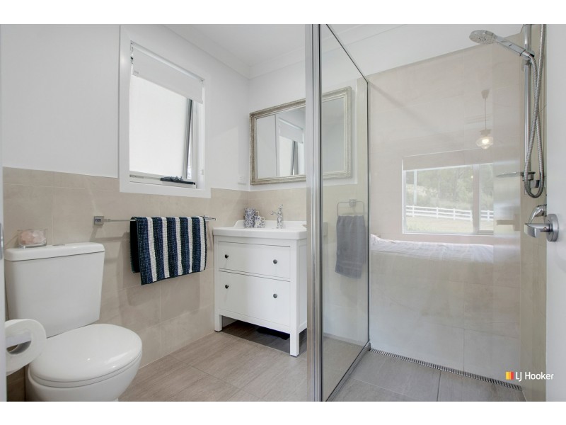 40 Blackabys Road, Boat Harbour TAS 7321